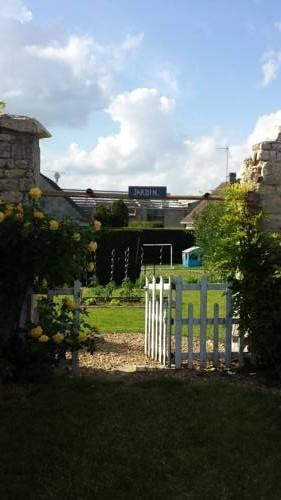 Chambres d'hôtes - La rose des champs Lachelle Exterior foto